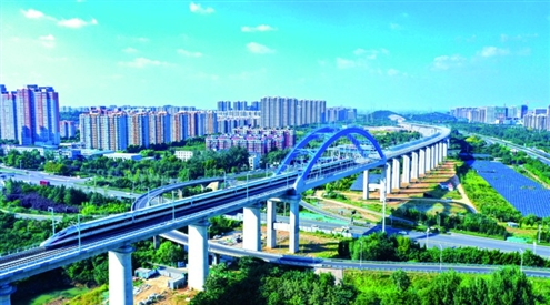 全国首条市域高铁—济莱高铁顺利通车载客